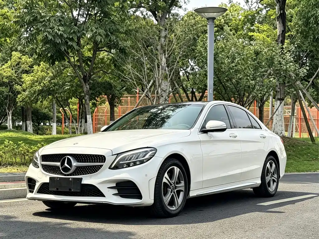 Mercedes-Benz C-Class 2019 — фото 1