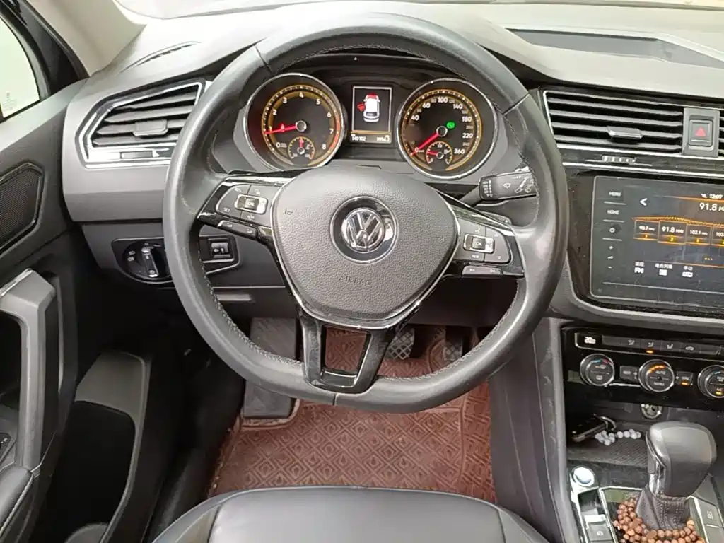Volkswagen Tiguan L 2020