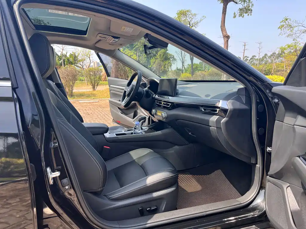 Nissan Teana 2023