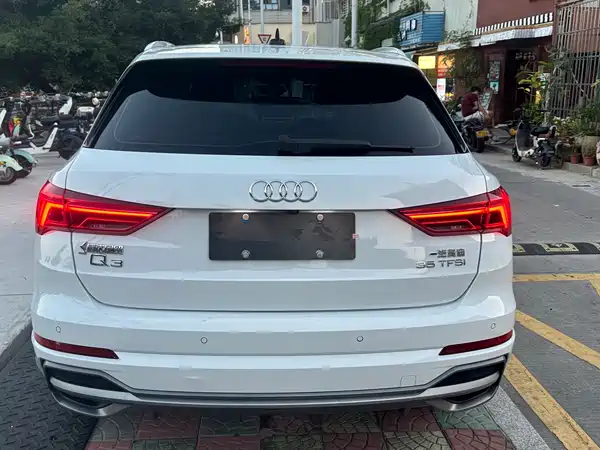 Audi Q3 2021