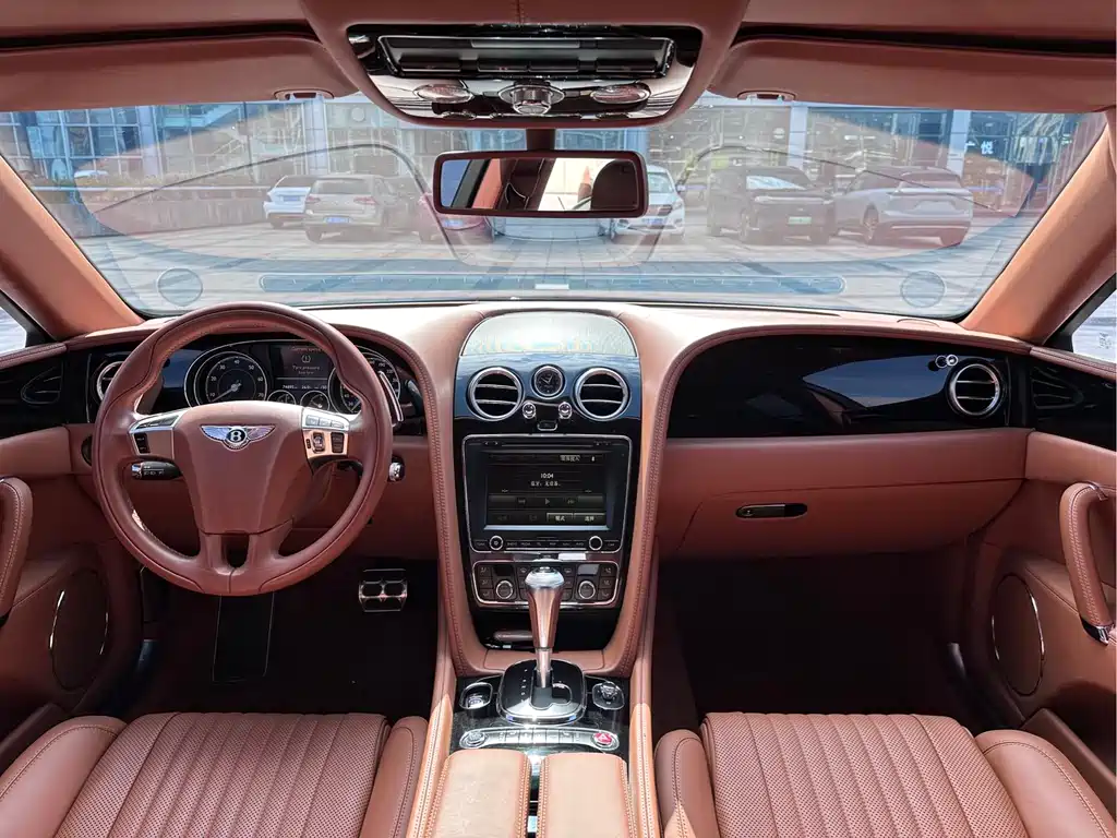 Bentley Flying Spur 2019 — фото 6