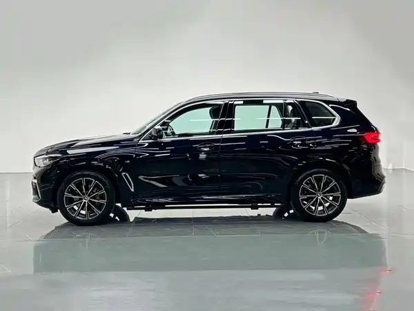 BMW X5 2023
