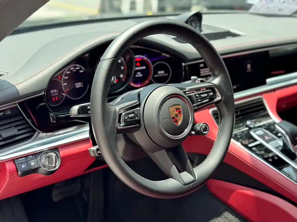 Porsche Panamera 2023 — фото 10