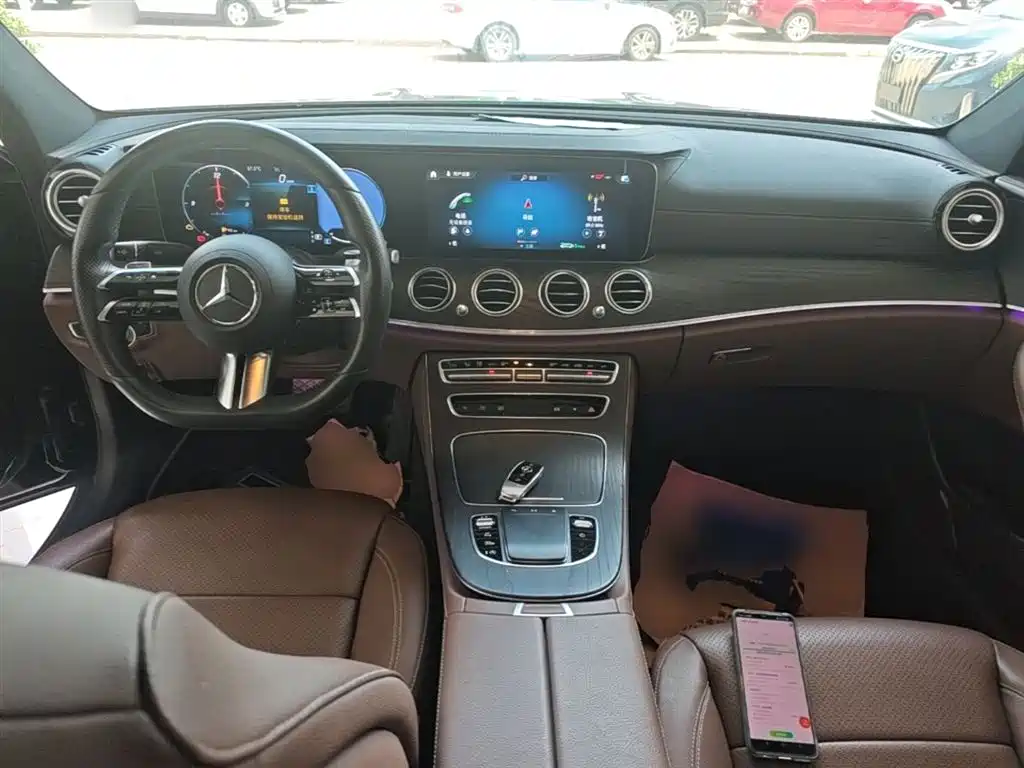 Mercedes-Benz E-Class 2021 — фото 10