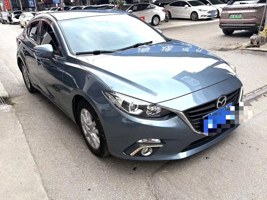 Mazda 3 Axela 2016
