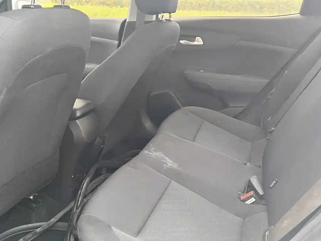 Kia Forte 2018 — фото 13