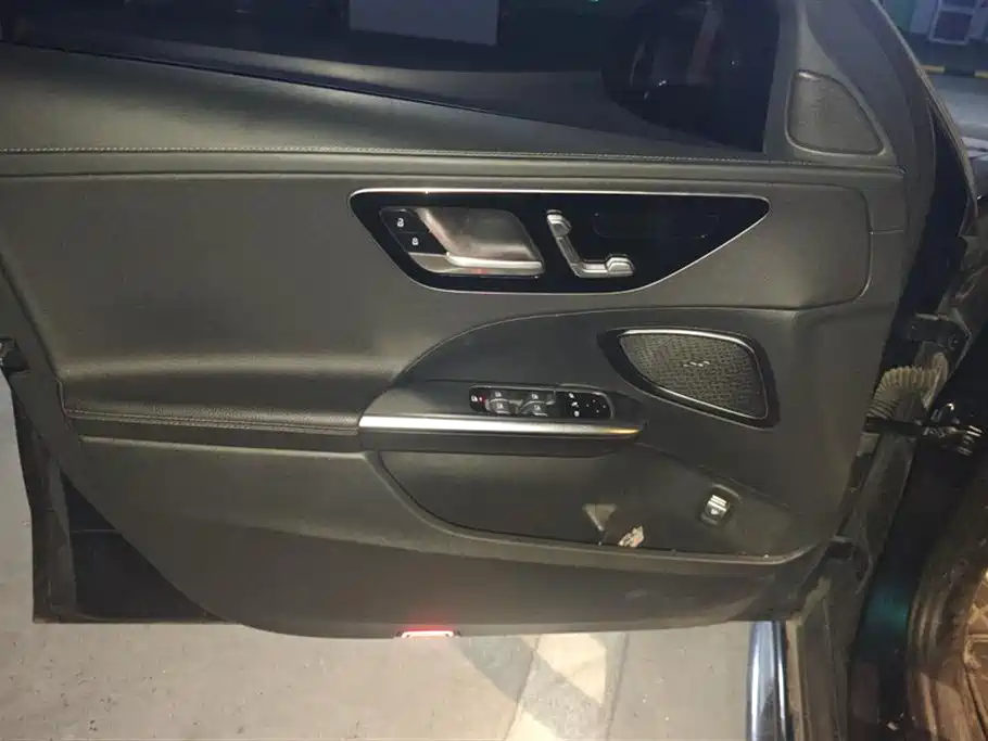Mercedes-Benz C-Class 2022