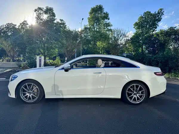 Mercedes-Benz E-Class 2023