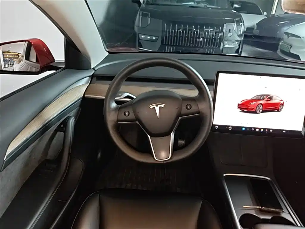 Tesla Model 3 2022 — фото 11