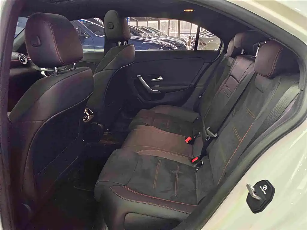 Mercedes-Benz A-Class 2023 — фото 10