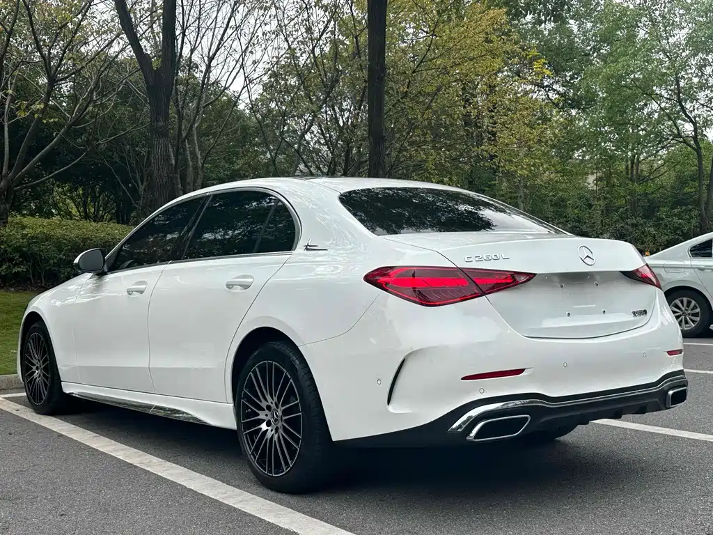 Mercedes-Benz C-Class 2023 — фото 10