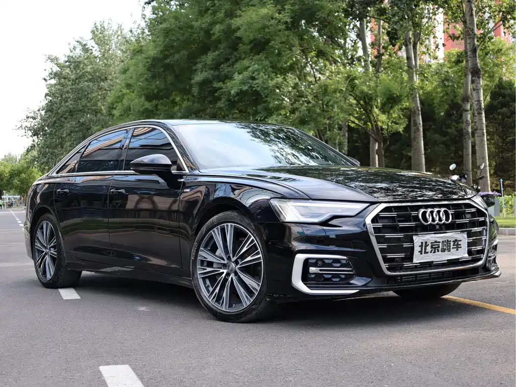 Audi A6L 2021 — фото 1