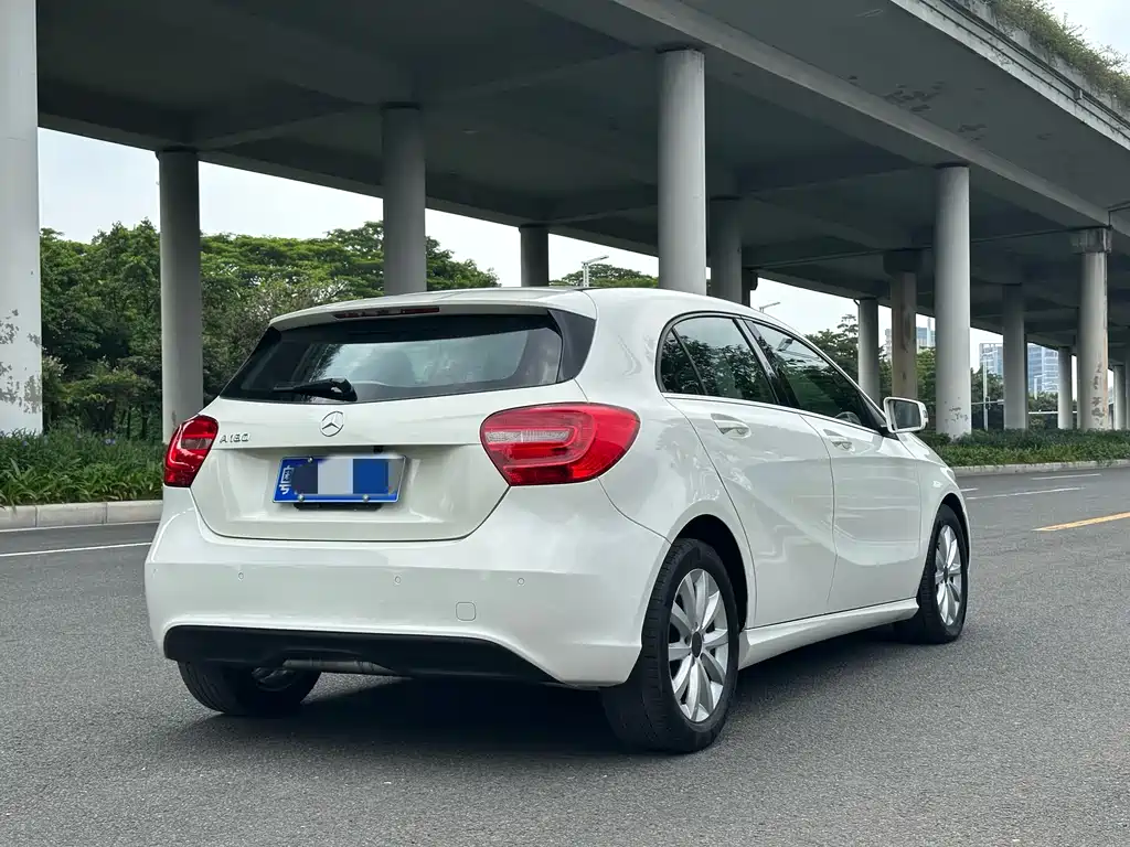 Mercedes-Benz A-Class 2013 — фото 15