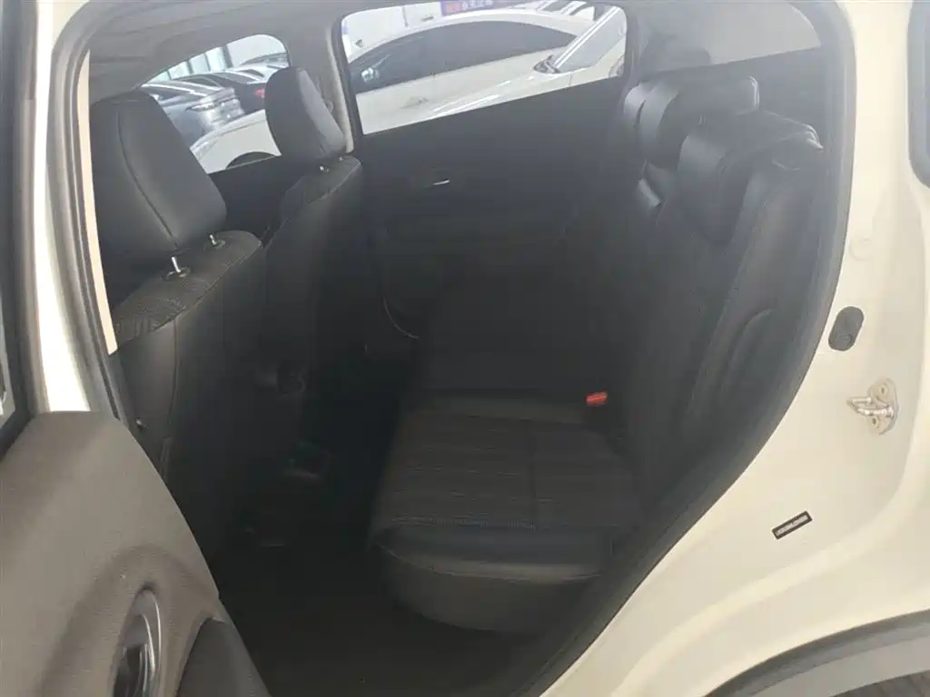 Honda Vezel 2018 — фото 17