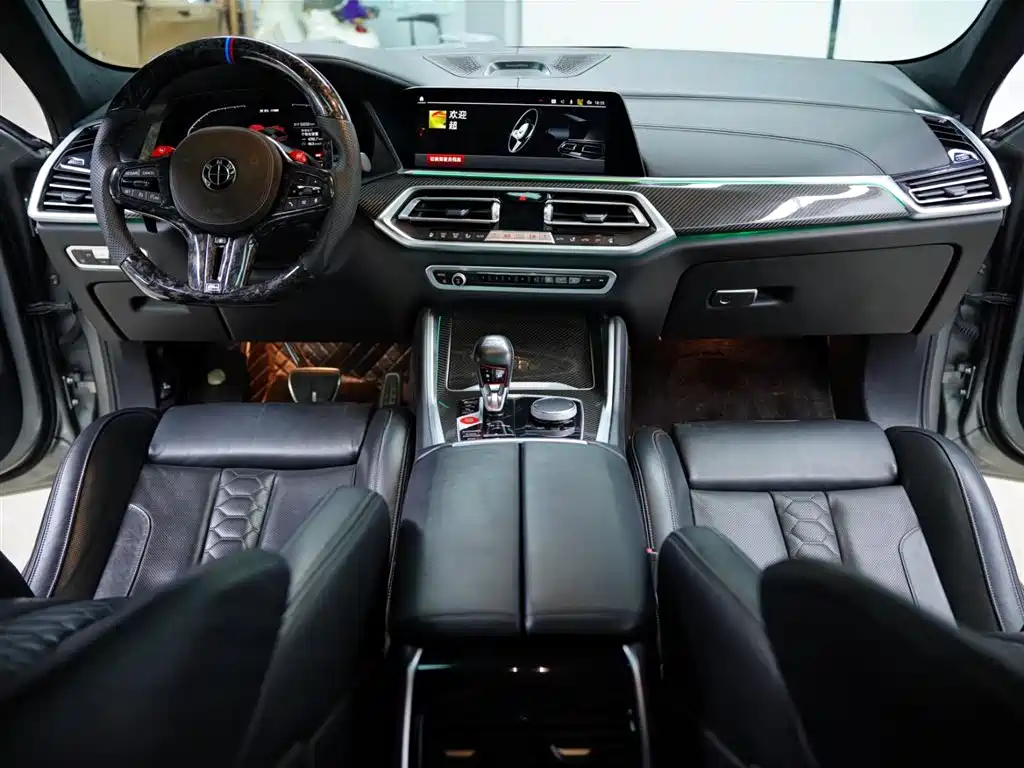 BMW X6 M 2022 — фото 48