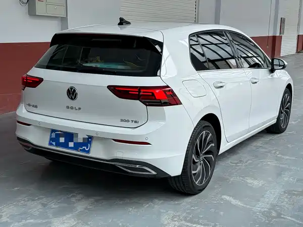 Volkswagen Golf 2023