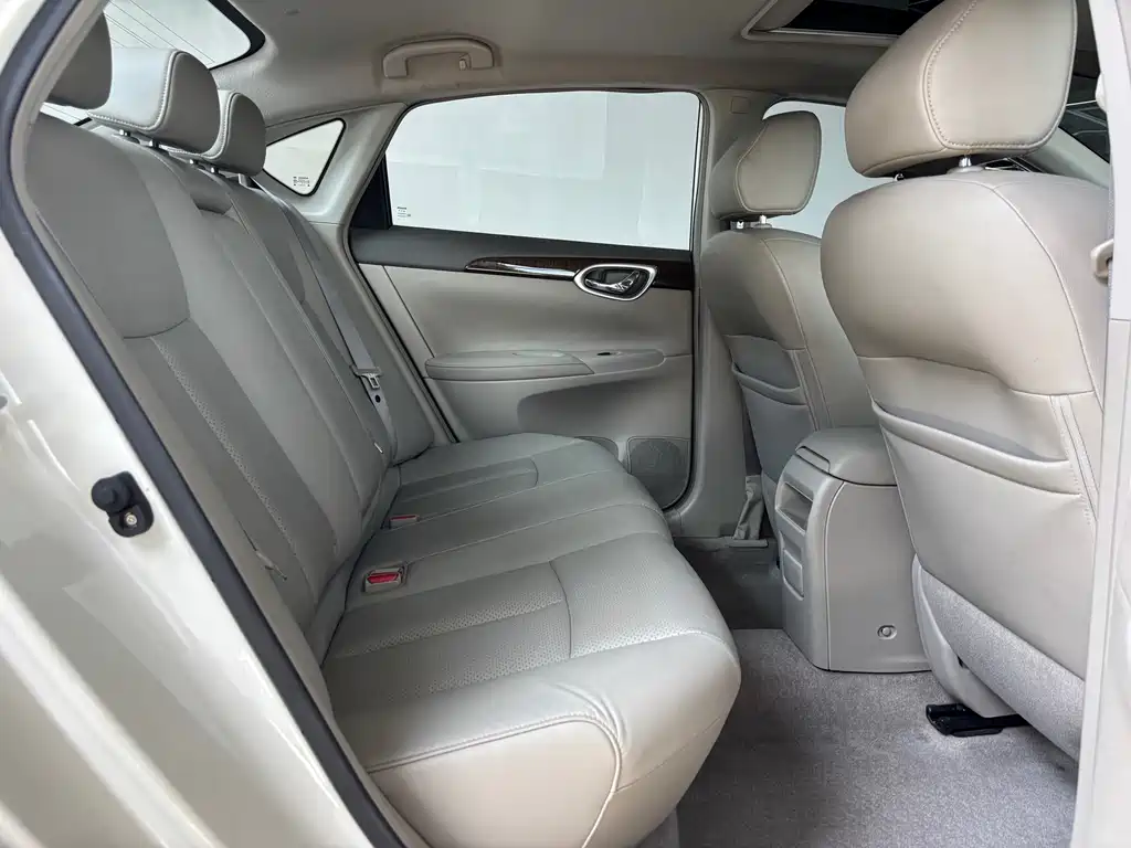 Nissan Sylphy 2013