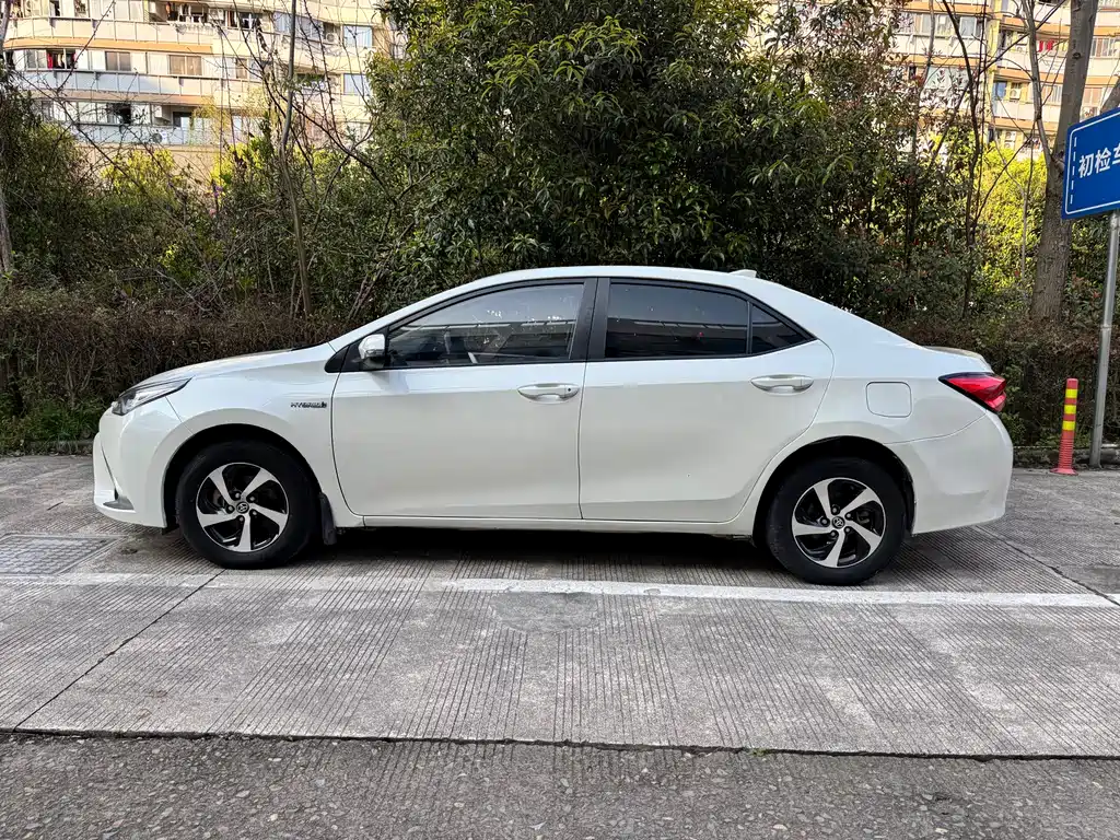 Toyota Levin 2018 — фото 5
