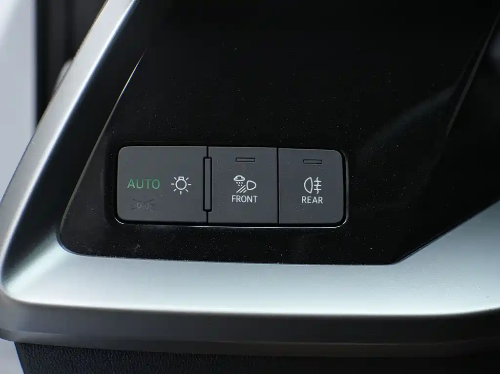 Audi A3 2023 — фото 12