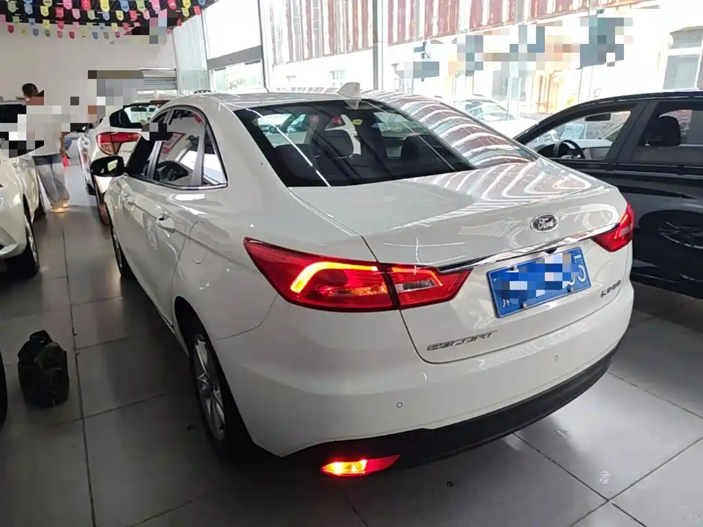 Ford Escort 2020