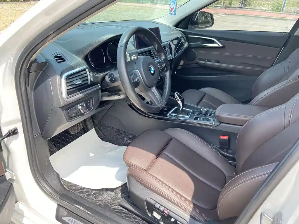 BMW 1 Series 2020