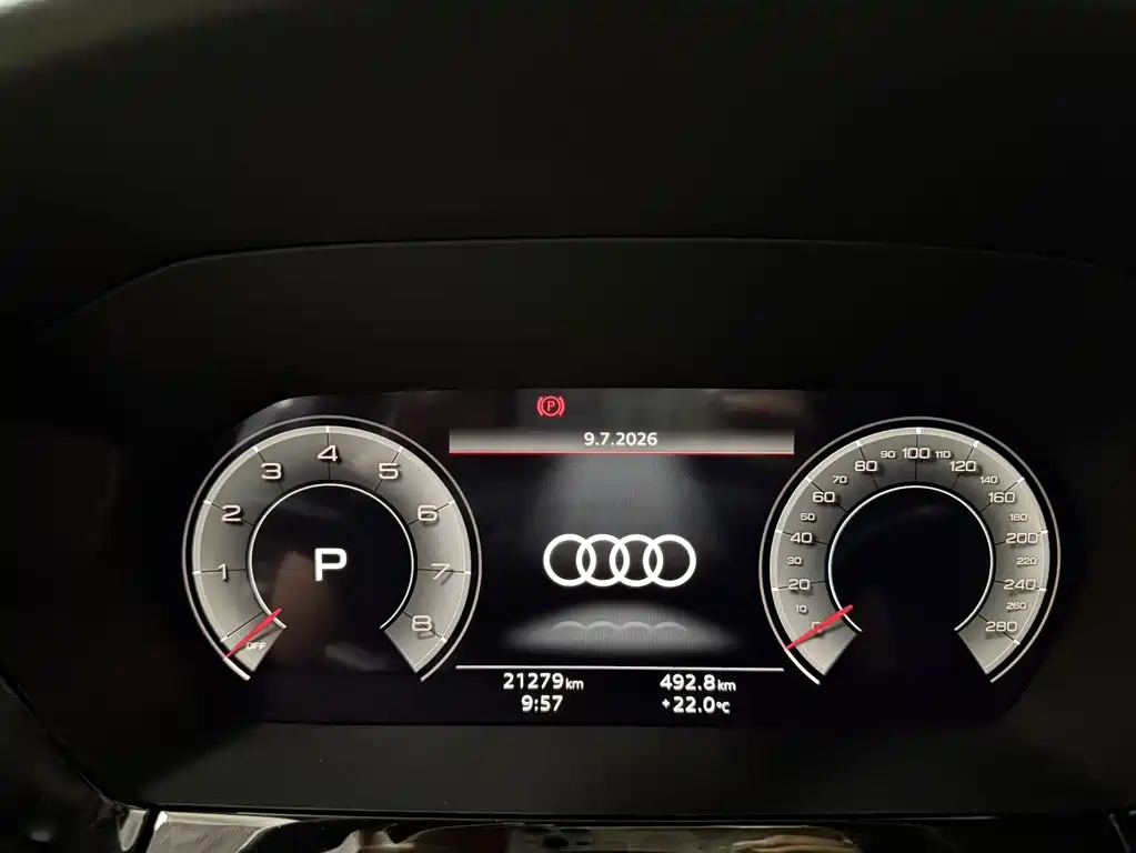 Audi A3 2023 — фото 11