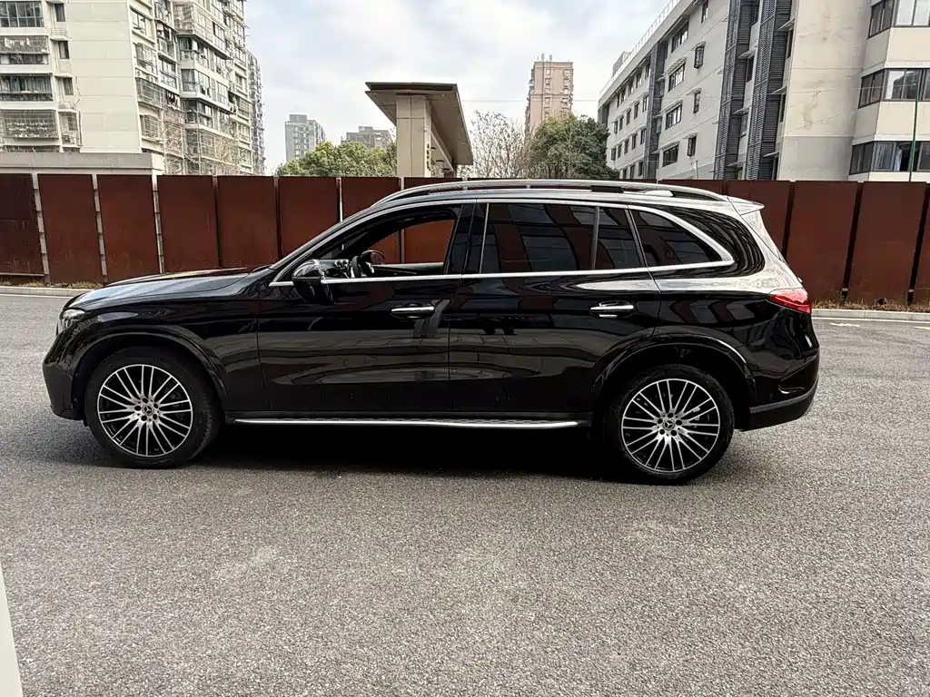 Mercedes-Benz GLC 2025 — фото 17
