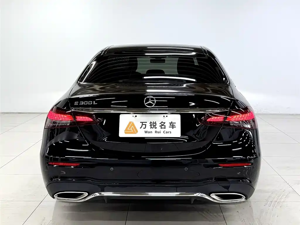 Mercedes-Benz E-Class 2023
