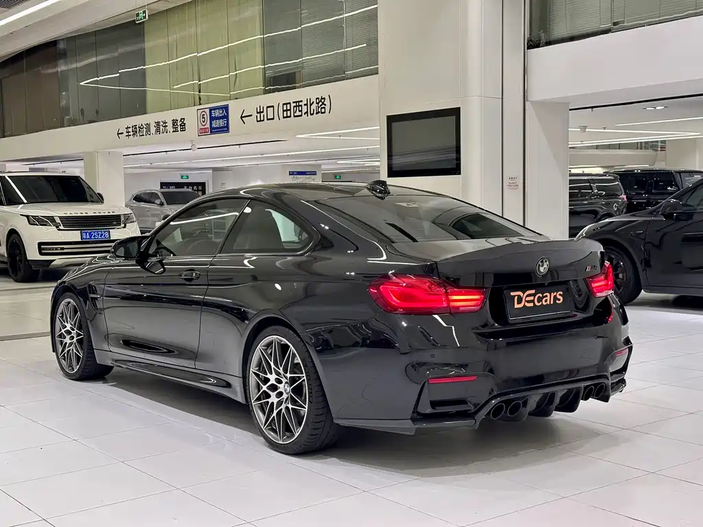 BMW M4 2019 — фото 4