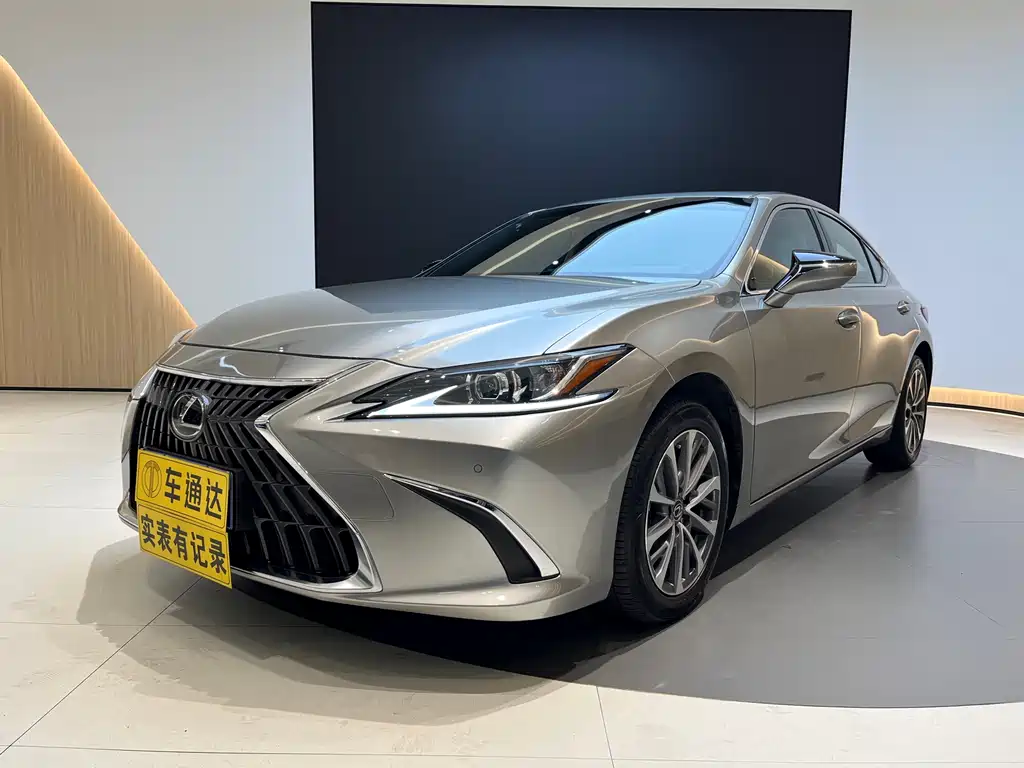 Lexus ES 2024 — фото 2