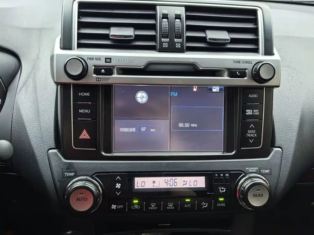 Toyota Prado 2017 — фото 9