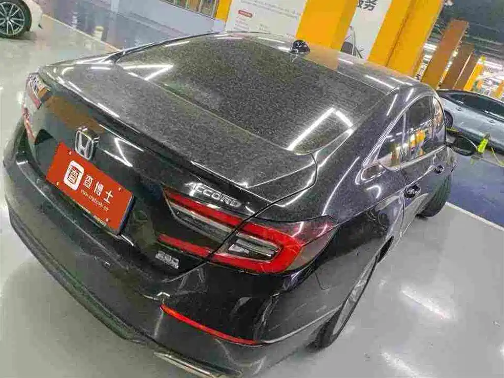 Honda Accord 2022 — фото 8