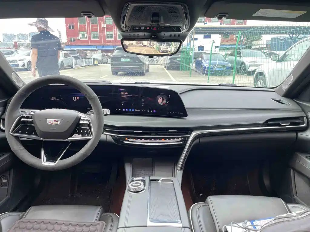 Cadillac CT6 2024 — фото 11