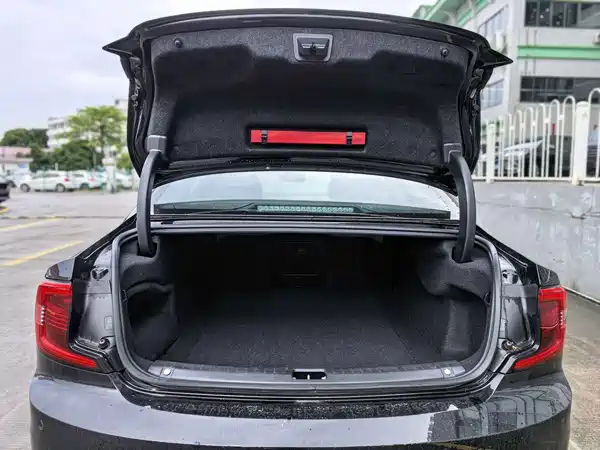 Volvo S90 2024