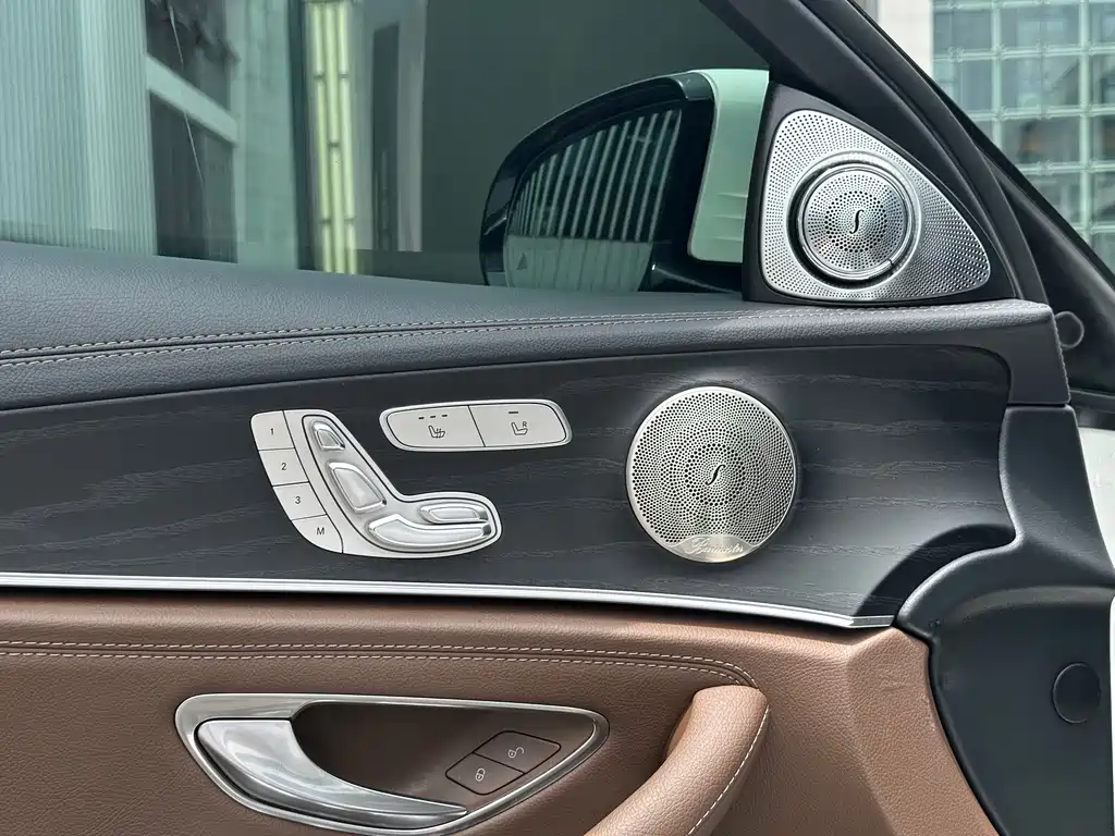 Mercedes-Benz E-Class 2021
