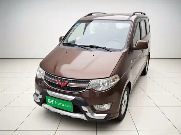 Wuling Hongguang 2016