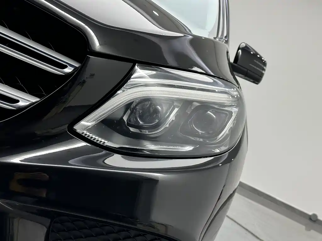 Mercedes-Benz GLE 2019 — фото 19