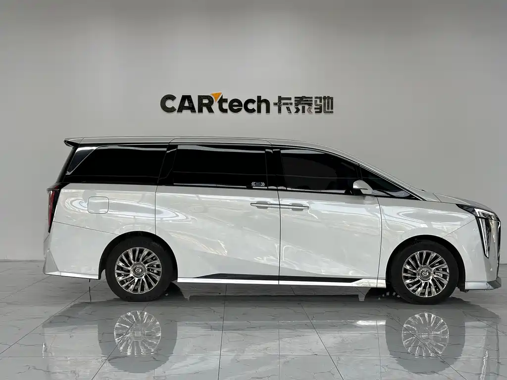 GAC Motor Trumpchi M8 2023 — фото 7