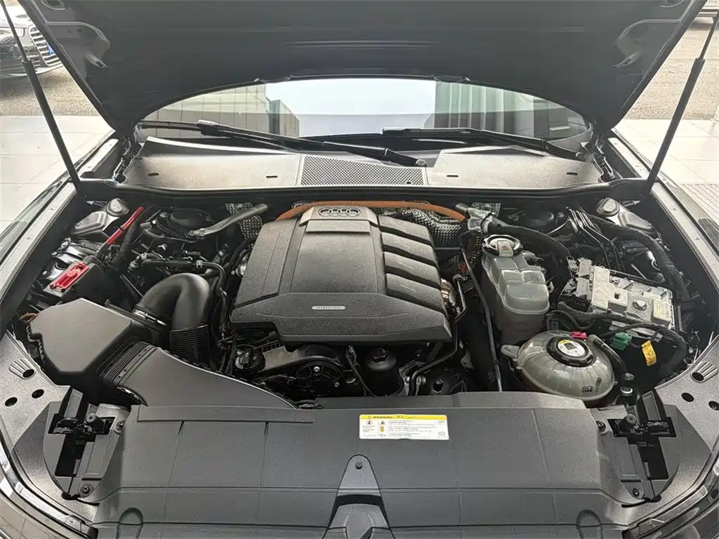 Audi A6L New Energy 2020 — фото 8