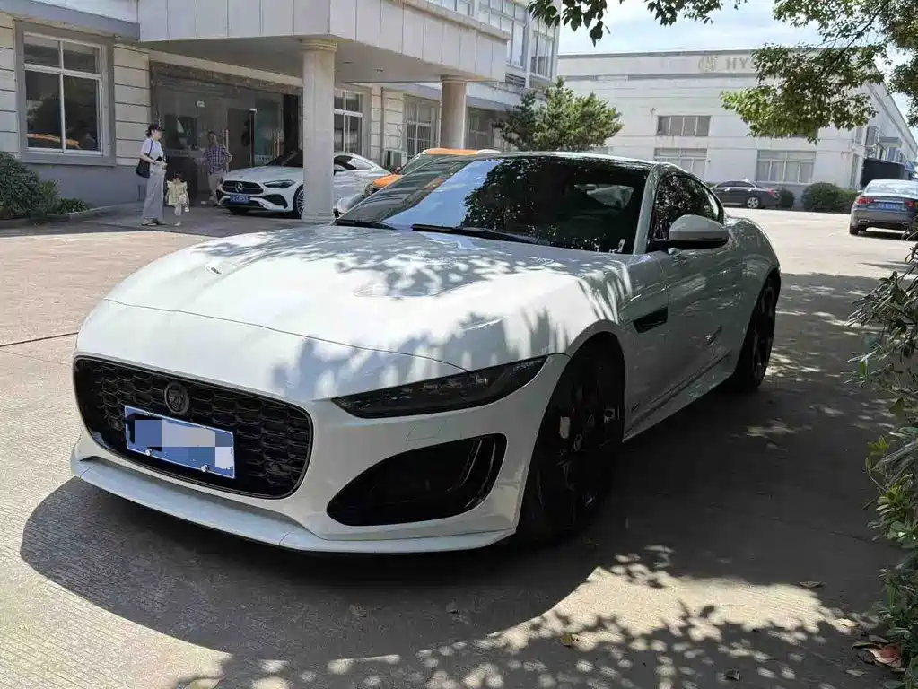 Jaguar F-TYPE 2025 — фото 12