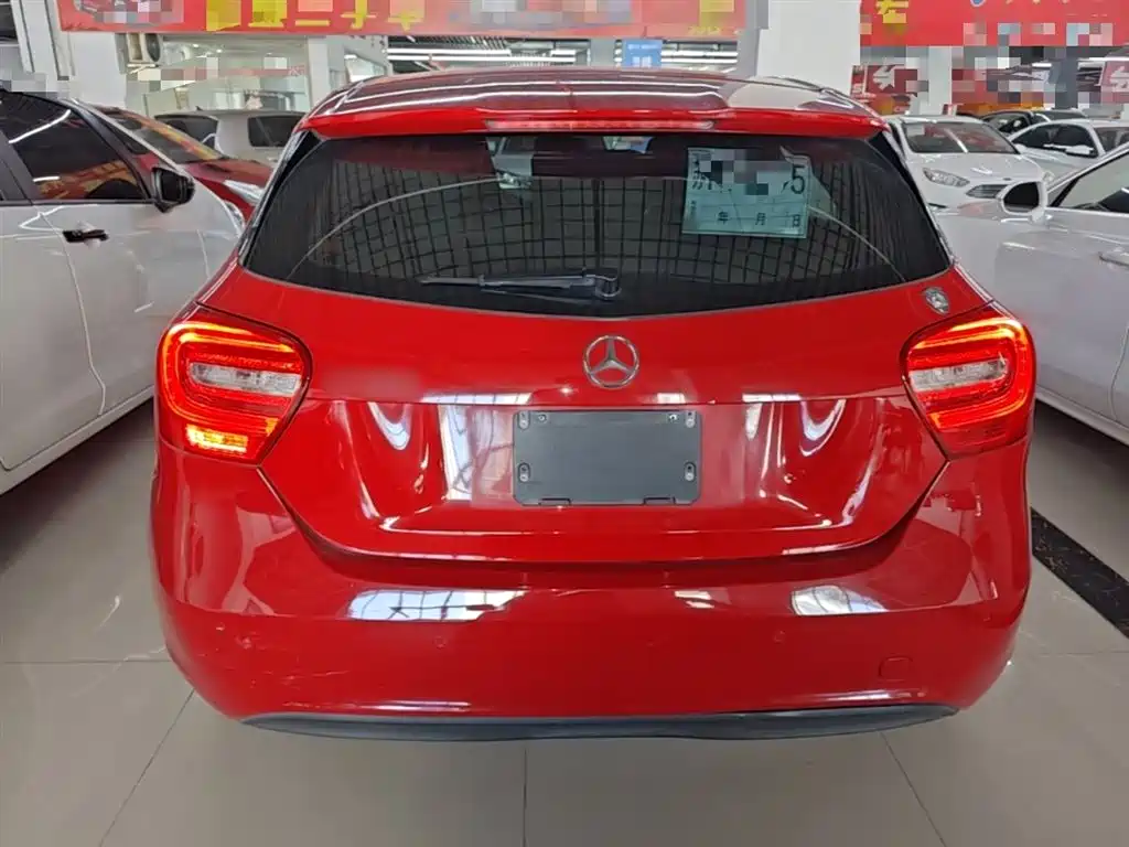 Mercedes-Benz A-Class 2015 — фото 6