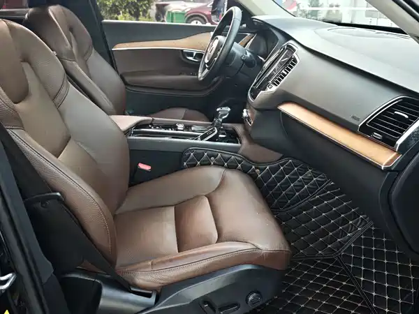 Volvo XC90 2018