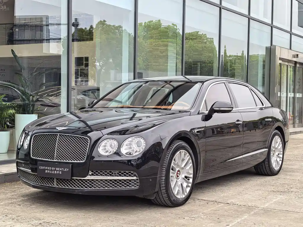 Bentley Flying Spur 2018 — фото 1