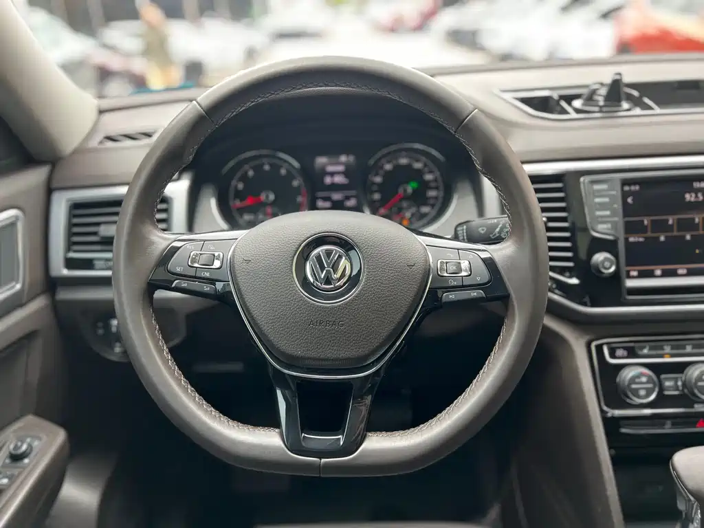 Volkswagen Teramont 2018 — фото 10