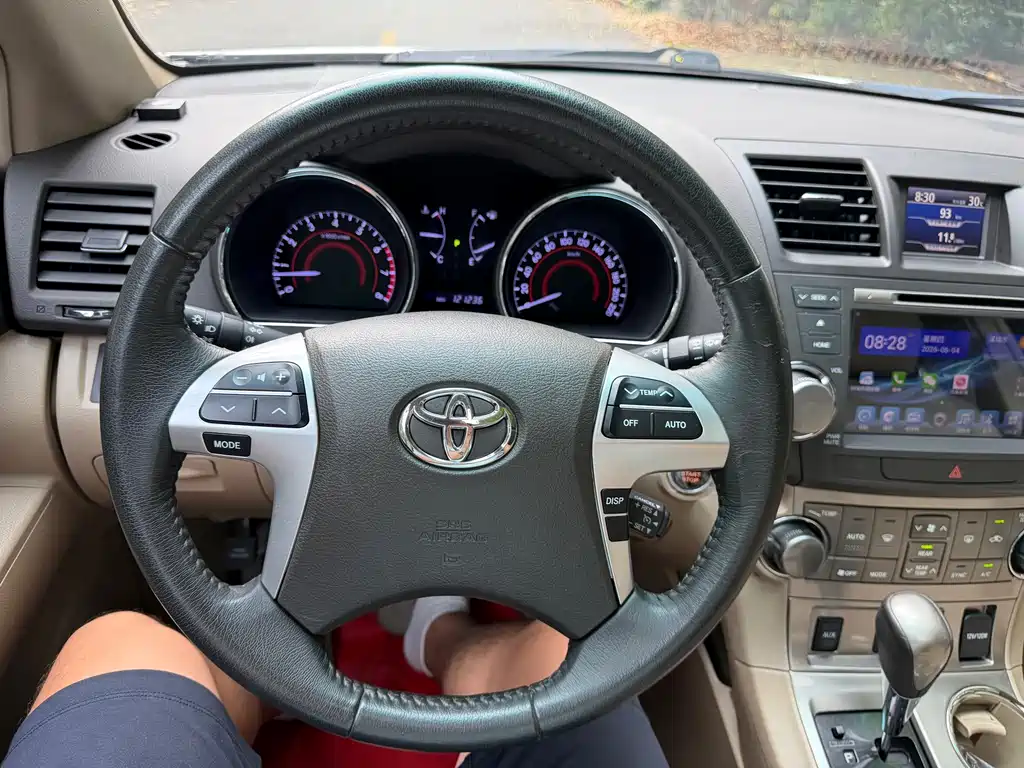 Toyota Highlander 2014 — фото 14