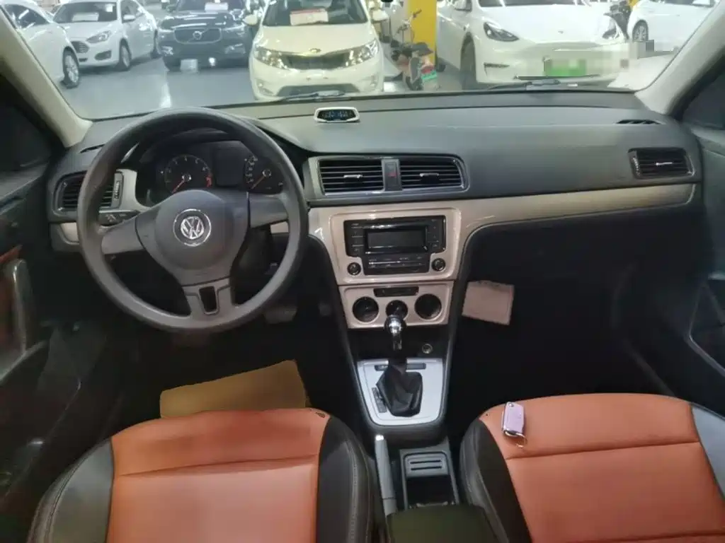 Volkswagen Lavida 2015 — фото 10