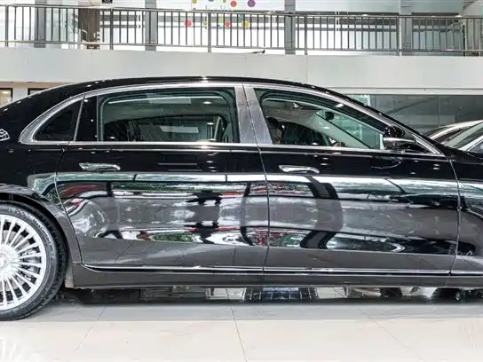 Mercedes-Benz Maybach S-Class 2025
