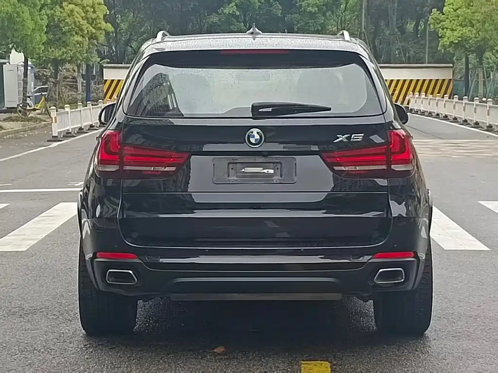 BMW X5 2018 — фото 8