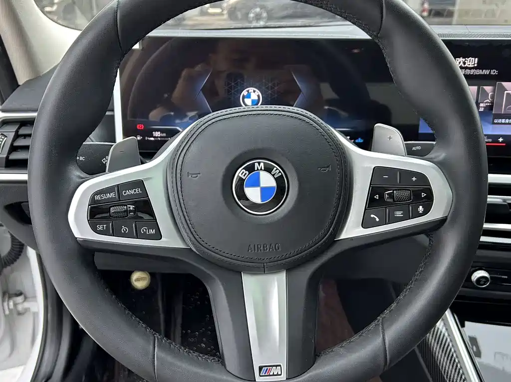 BMW 3 Series 2023 — фото 10