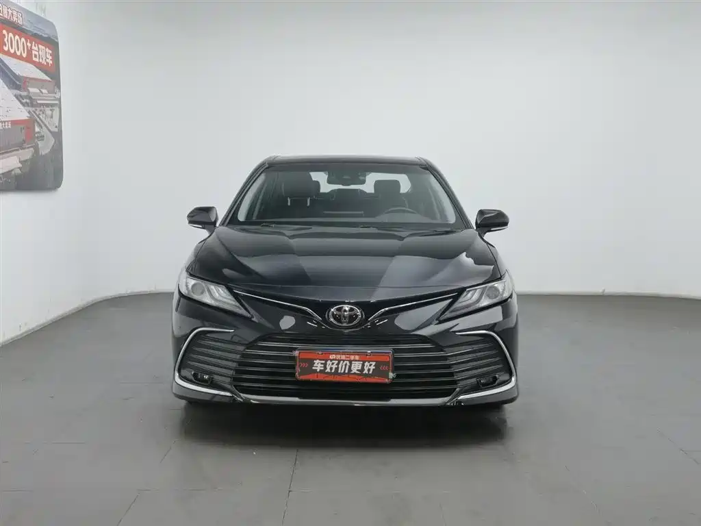 Toyota Camry 2022 — фото 3